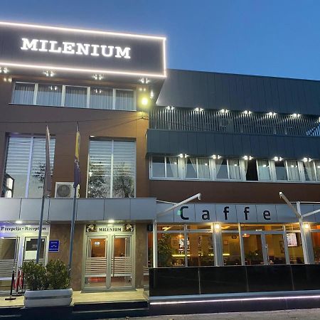 Hotel New Milenium Lukavac ภายนอก รูปภาพ